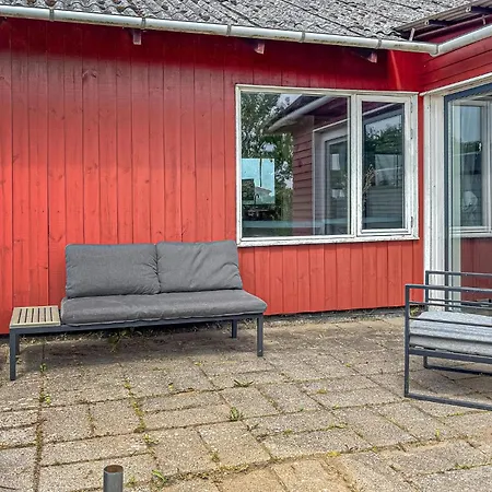 2 Bedroom Pet Friendly In Holiday home *