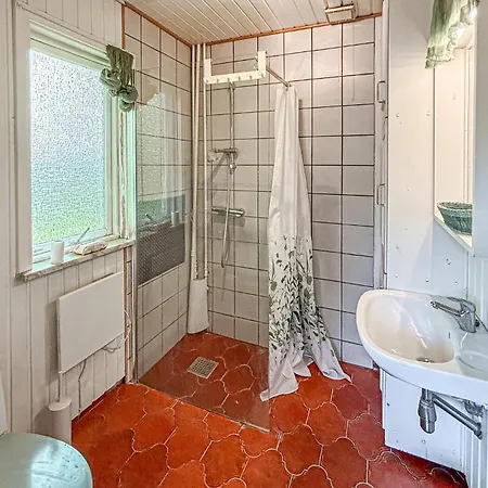 2 Bedroom Pet Friendly In Holiday home